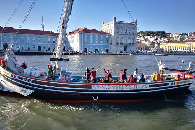 Lisbon Traditional Boats - Express Cruise - 45min - The Lisbon skyline cruise, plus the chance for dolphins