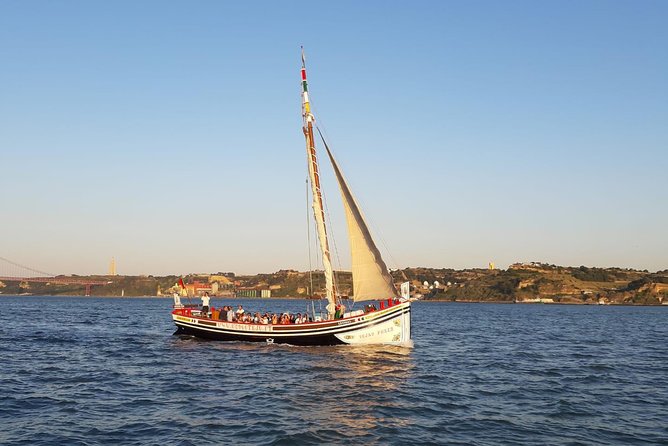 Lisbon Traditional Boats - Guided Sightseeing Cruise - The Route Works Best as an Intro or a Mid-Trip Reset