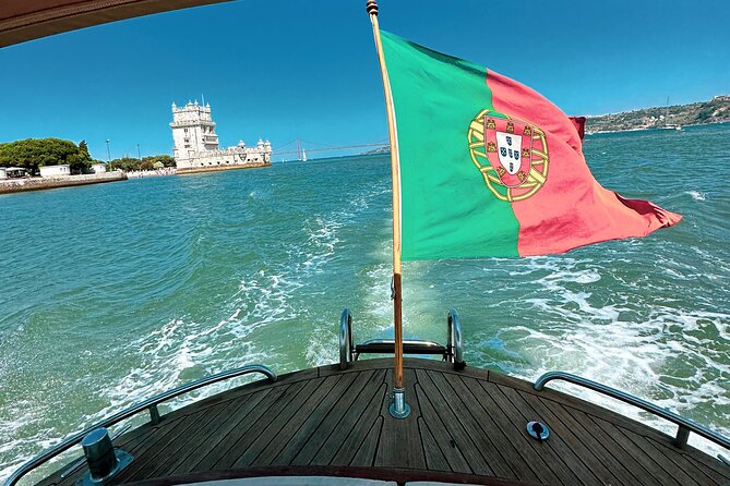 Lisbon – Vinho Verde Wine Premium Boat Experience - The Tagus cruise route that strings Lisbon together in 2 hours