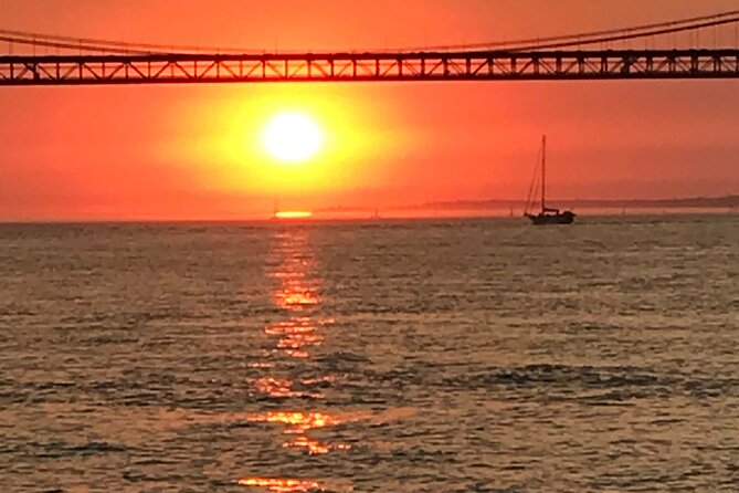 LUXURY Catamaran Sunset and Wine cruise - Where you meet: Alcantara and getting aboard without stress