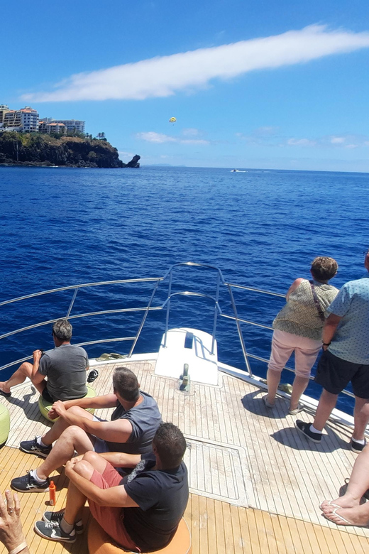 Madeira: Boat Trip with Lunch, Drinks, and Hotel Transfer - From Your Hotel to Funchal Marina: Transfer That Actually Saves Time