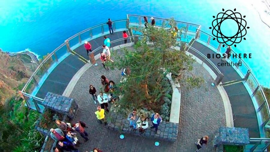 Madeira: Cabo Girao, Jeep Tour Adventure and Wine Tasting - Open roof 4x4 adventure through Jardim da Serra and São Vicente