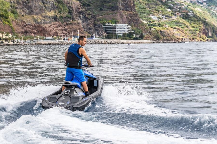 Madeira: Calheta Jet Ski Rental - Calheta Jet Ski Rental: Pure Speed, With Boundaries (Good Ones)