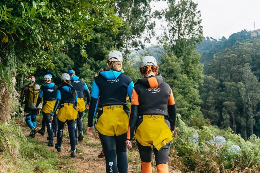 Madeira Canyoning Beginners – Easy & Fun Waterfall Adventure - Meeting at Bar 21 and the Quick Ride Into the Hills
