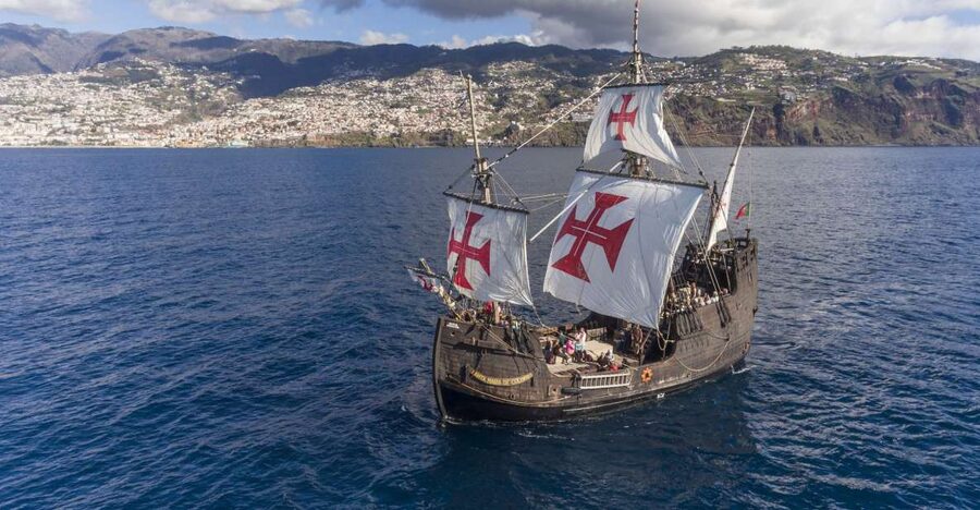 Madeira: Flag Ship Tour aboard Santa Maria de Colombo - Whale and dolphin spotting, how to do it with the right mindset