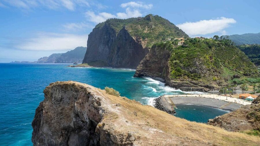 Madeira Funchal:East Tour Pico Arieiro & Santana&Laurissilva - Key moments you will remember