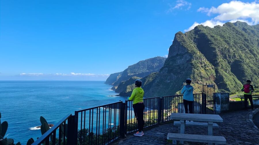 Madeira: Guided E-bike Tour of the North Coast - Arco de São Jorge: a rural welcome after the tunnel