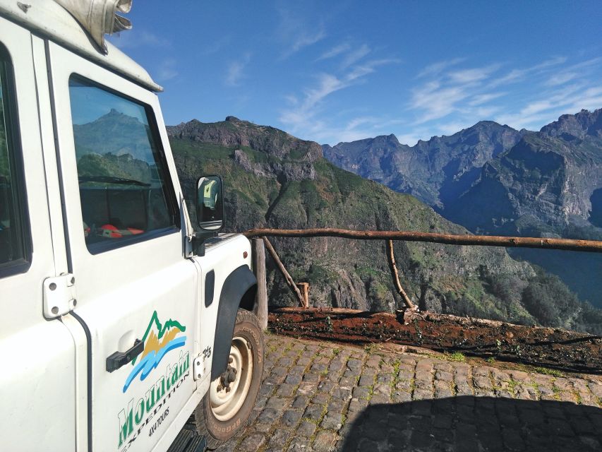 Madeira: Half-Day Nun's Valley and Sea Cliff Tour - Câmara de Lobos: end the tour with a classic fishing village feel