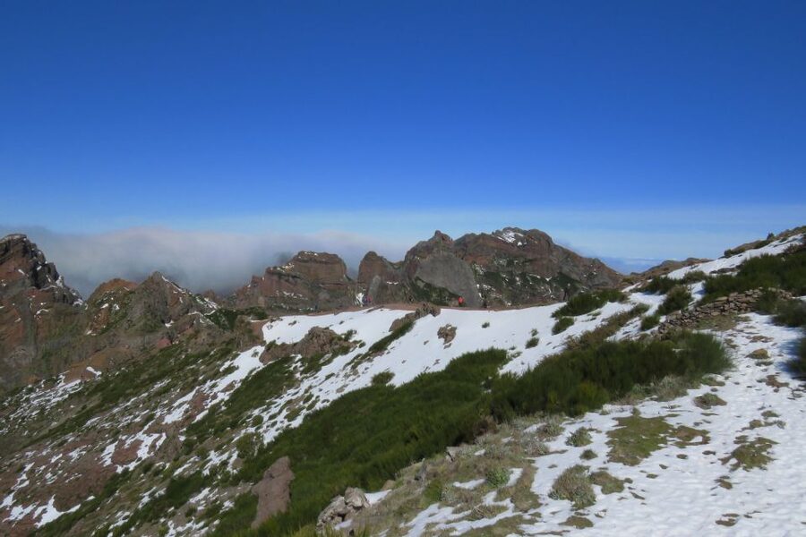 Madeira : Nun's Valleys and Pico Areeiro 4X4 Tour - Pico Areeiro at 1,818 meters: the 360-degree moment
