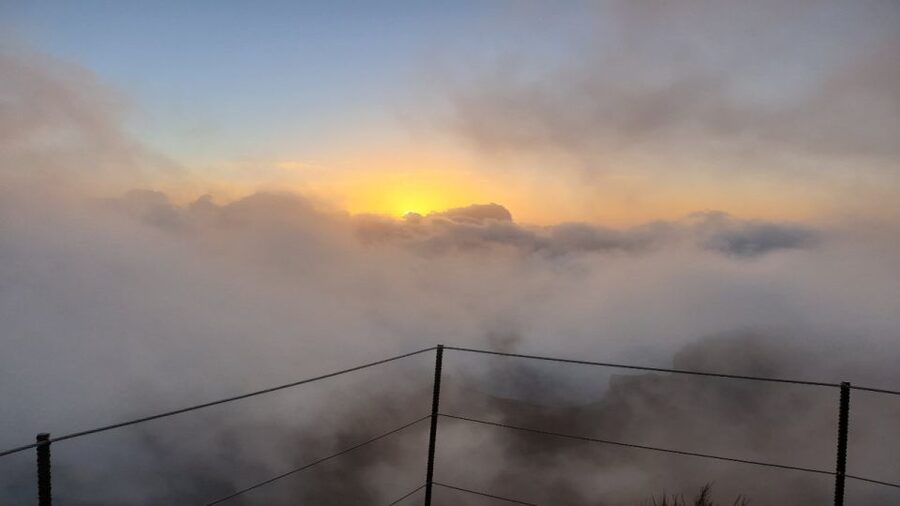 Madeira: Pico do Areeiro Sunrise Tour - Viewpoints after sunrise: the cliff and coast payoff