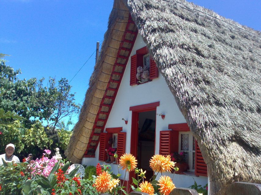 Madeira: Pico do Arieiro & Laurissilva Forest - East tour - Santana A-Frame Houses: The Island’s Triangular Home Design