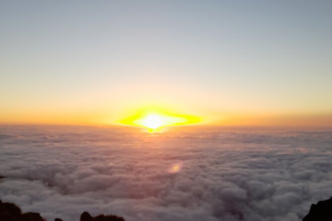 Madeira Pico do Arieiro Sunrise Tour - The breakfast choices: where the food fits into the day