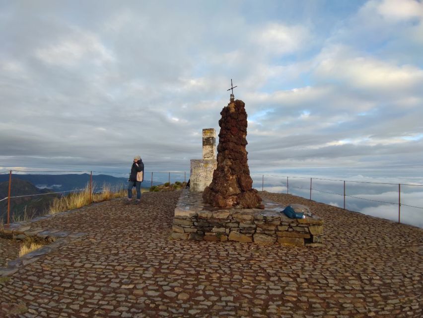 Madeira: Pico Ruivo Guided Sunrise Hike with Hotel Pickup - Hotel pickup, then straight to Achada do Teixeira