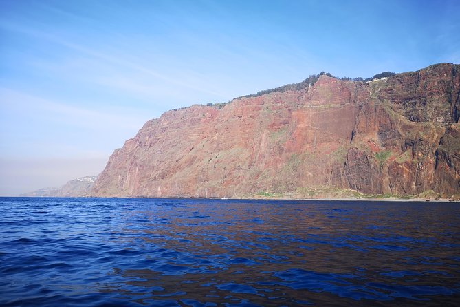 Madeira Private Sunset Boat Tour from Funchal - Snacks, sparkling wine, and the onboard mood-setting touches