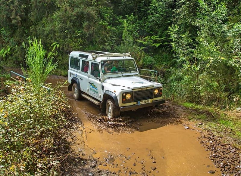 Madeira: Santana Jeep Safari and Balções Levada Walk - Cova da Roda off-road: rugged fun, not a smooth ride