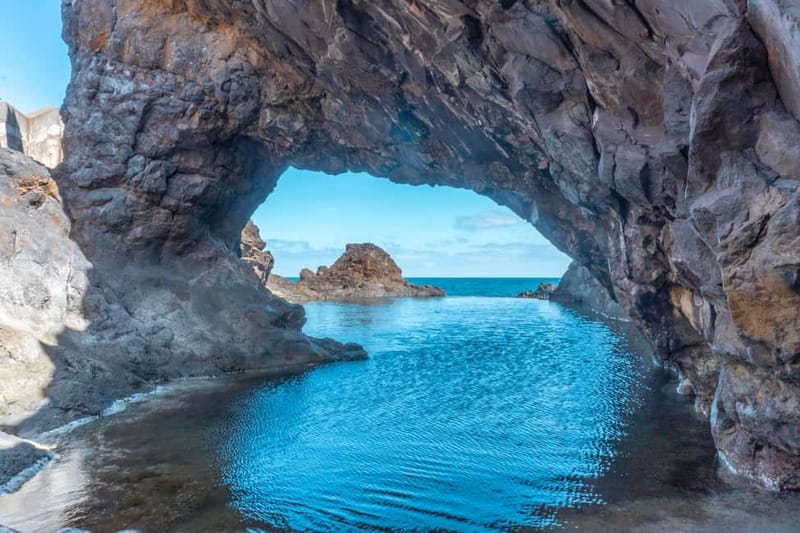 Madeira: Skywalk, Porto Moniz, Seixal, and Fanal 4WD Tour - Fanal Forest and Laurisilva: 4WD into the misty, cow-and-cloud world