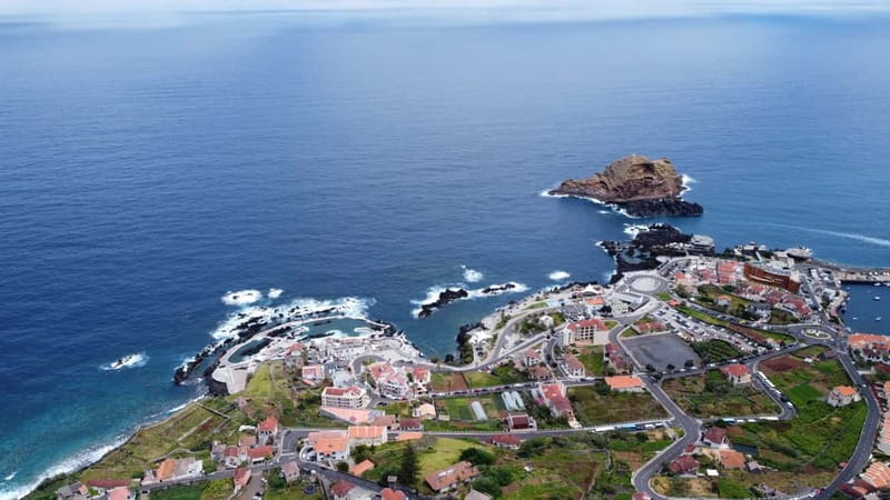 Madeira: West and East Madeira Top Highlights Tour - East to West Madeira in a single day: the “you only have one day” value