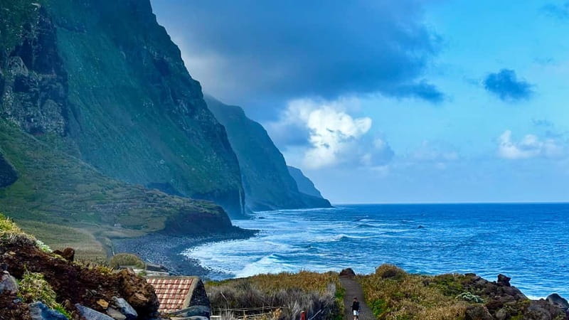 Madeira: Westside Achadas Cruz, Moniz, Seixal and Fanal - Ribeira da Janela: the rock formation that makes you stare