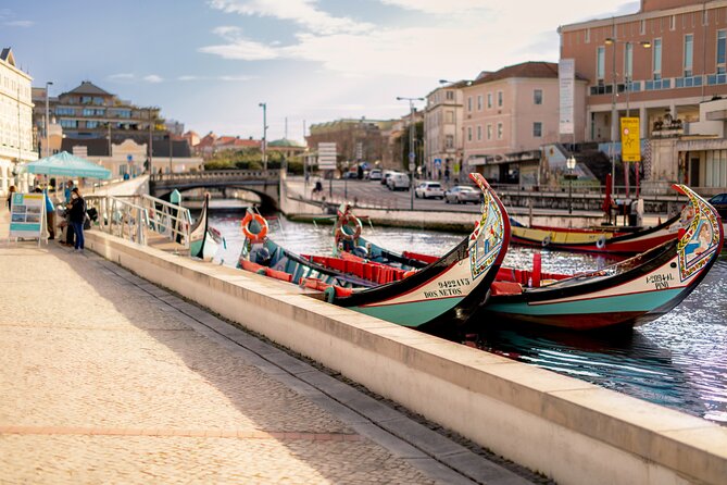 Moliceiro Boat Tour on the Ria de Aveiro - Price and Value: Paying for a Short, Guided Canal Break
