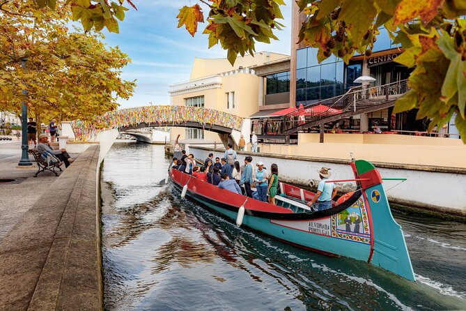 Moliceiro Boat Tour on the Ria de Aveiro - Weather: When the Canals Still Win