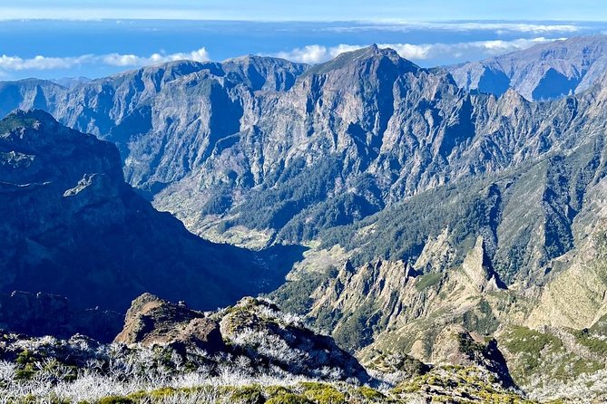 Morning Transfer To Pico Do Arieiro, Hike To Pico Ruivo & Return From Teixeira - Achada do Teixeira return: finishing without backtracking