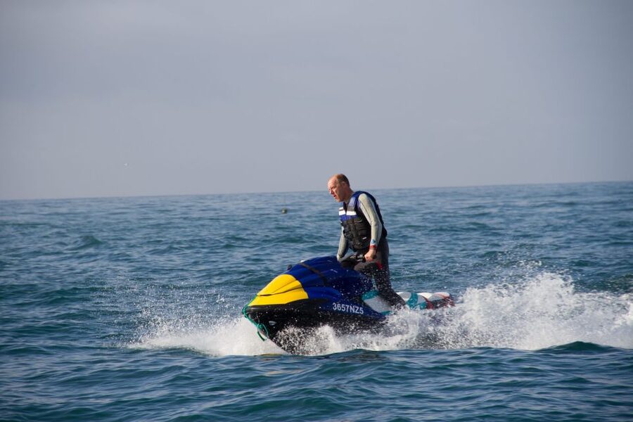 Nazaré: Jet Ski Rental - What you’re really doing in Nazaré for 1 hour