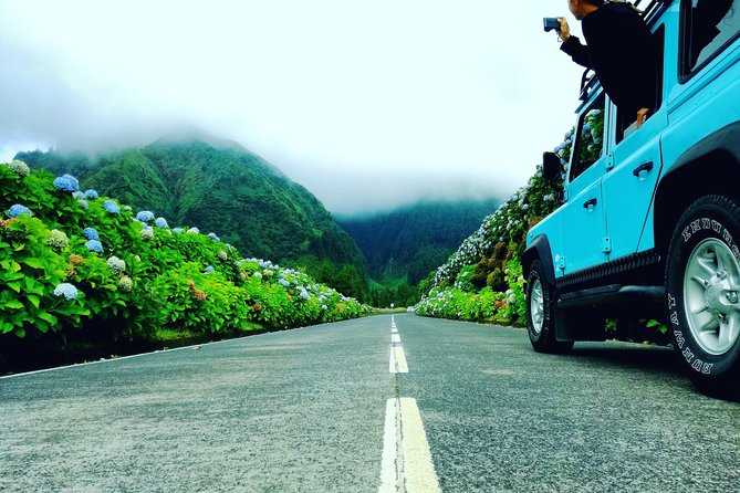 Off the Beaten Track Half Day Sete Cidades Jeep Tour - Lagoa Verde and the blue lake: one bridge viewpoint, big payoff