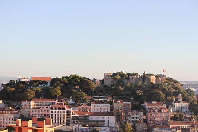 Old Lisbon: Alfama and Sao Jorge neighborhood 3-Hour Walking Tour - What’s included in the ticket, and what you should budget for