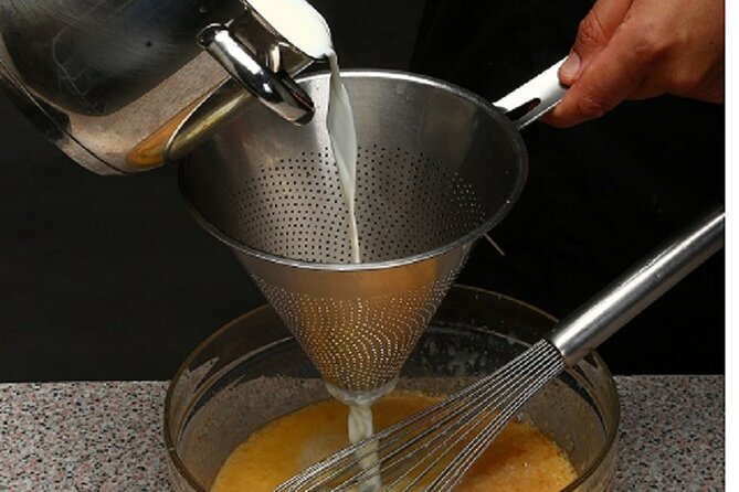 Pasteis de Nata Baking Class from Lisbon - Picking the right start time in Lisbon