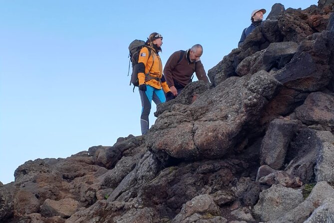 Pico Mountain: Climb the Highest Point of Portugal 2351m - Pace and timing: what 7 hours feels like in real life
