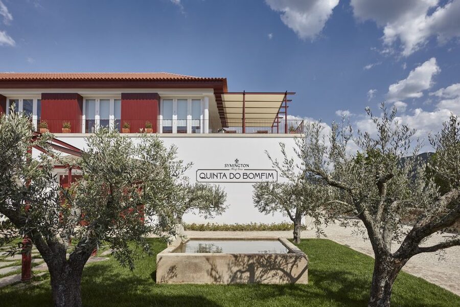 Pinhão: Quinta do Bomfim Visit and Tasting - Group size, pace, and how guides run the show