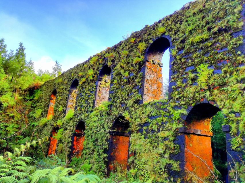 Ponta Delgada: Full-Day Sete Cidades 4X4 Tour with Lunch - How the 4x4 day feels: dirt roads, weather, and seat comfort