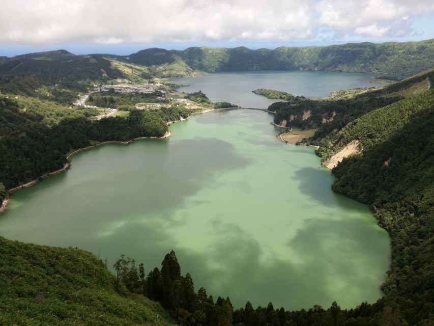Ponta Delgada: Full-Day Sete Cidades 4X4 Tour with Lunch - Who this Sete Cidades 4x4 day suits best