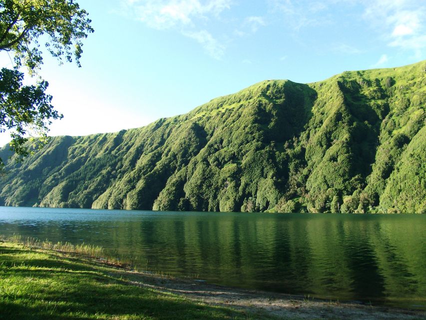 Ponta Delgada: Half-Day 4x4 Sete Cidades Trip - 4x4 Crater Roads: The Fun Part and the Jostles