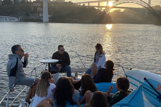 Port : 6 Bridges Cruise With Sunset option & Port wine - Photography and motion tips for a stress-free sunset