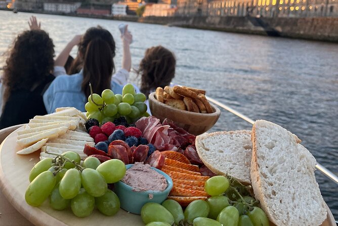 Port : 6 Bridges Private Yacht Cruise with Local Wine & Snacks - Arrábida Bridge to Foz do Douro: Snacks With the Best Timing