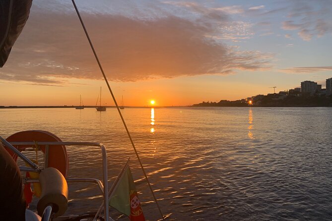 Port : Sail, Sip & Savor : Douro Boat Tour With Wine Tasting - Wine tasting, snacks, and the comfort touches that make it feel worth $44.22
