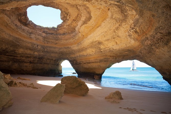 Portimao: Benagil Caves & Coastline - Catamaran - Where the trip starts, and why 30 minutes early helps