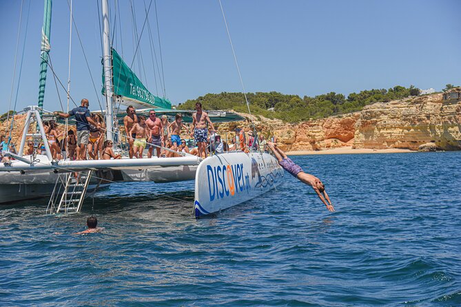 Portimao: Benagil Caves & Coastline - Catamaran - The coastline route: lighthouses, Carvoeiro, and those yellow-sand cliffs
