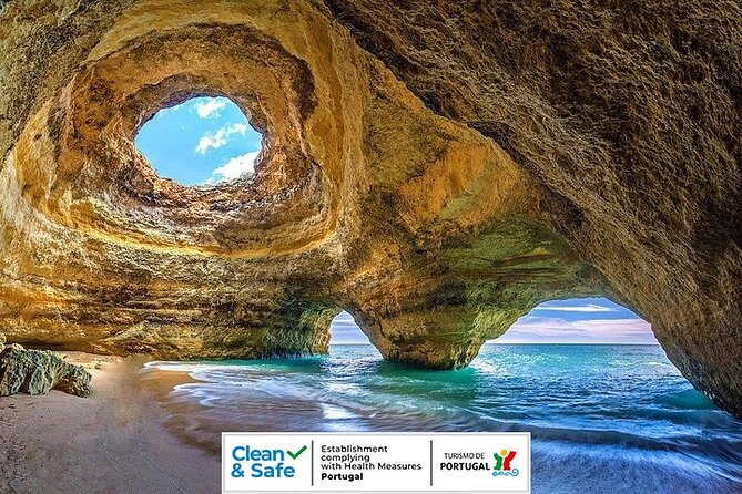 Portimão: Benagil Caves Speedboat Tour - Starting with Carvoeiro’s piscatory village views