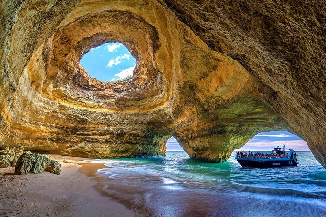 Portimão:Embark on Nature•Benagil and Dolphins•Biologist on board - Key things to know