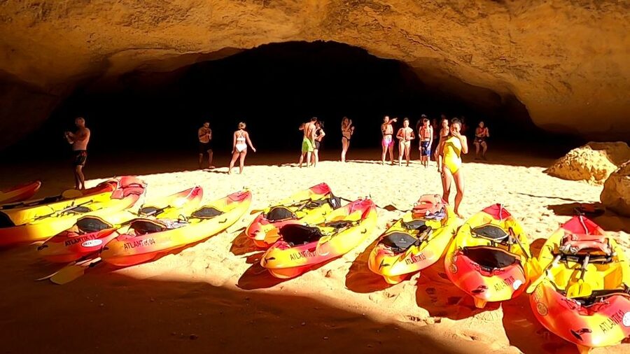 Portimão: Kayak Tour of Benagil Caves - Benagil Sea Cave: getting your kayak inside the real chamber