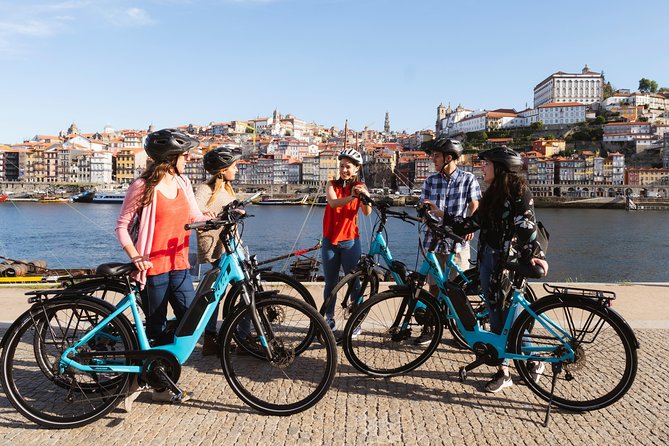Porto: 3-Hour Old Town & Riverside Bike Tour - Guided Experience - Key reasons this bike tour works so well