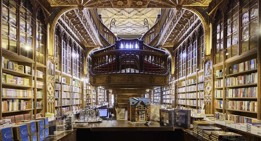 Porto: 3-Hour Walking City Tour & Lello Bookstore Visit - How a 3-hour Porto walk feels, and why that timing works
