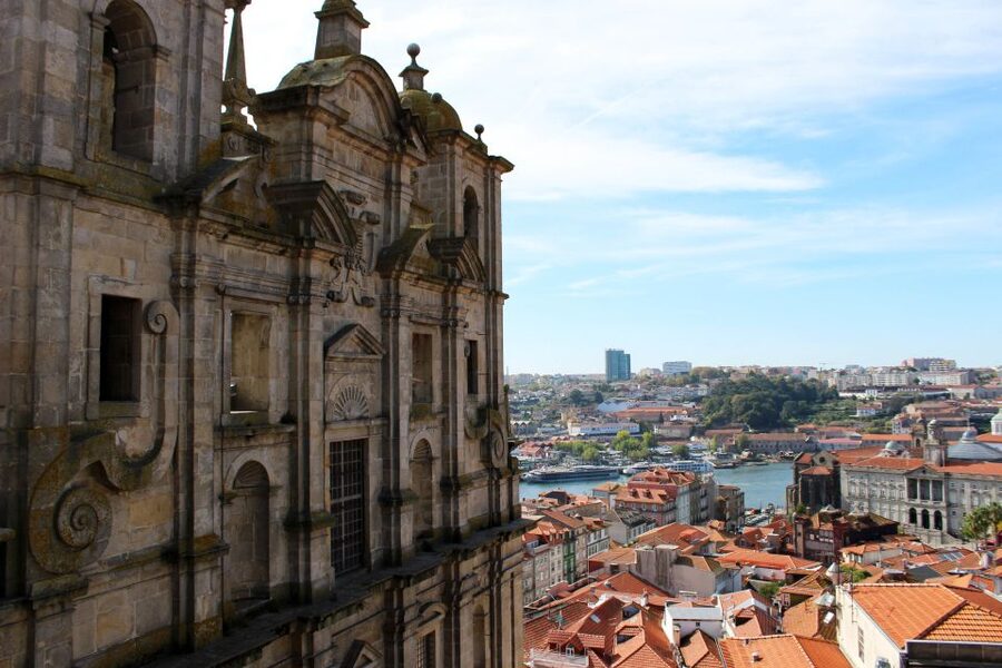 Porto: 3-Hour Walking City Tour & Lello Bookstore Visit - Porto Cathedral stop: where the old city stories start stacking up
