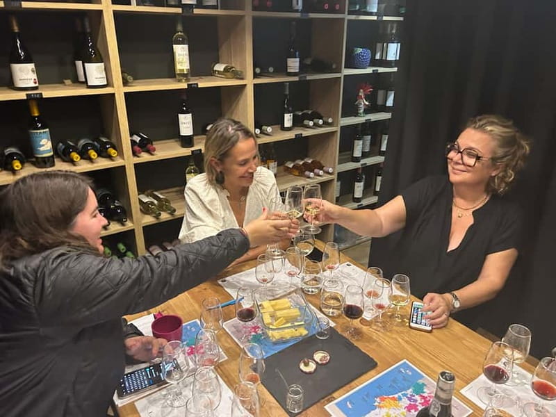 Porto: 5 Port Wine Tasting with Delicious Pairings - Entering The City Center: Meeting Point, Timing, and Flow