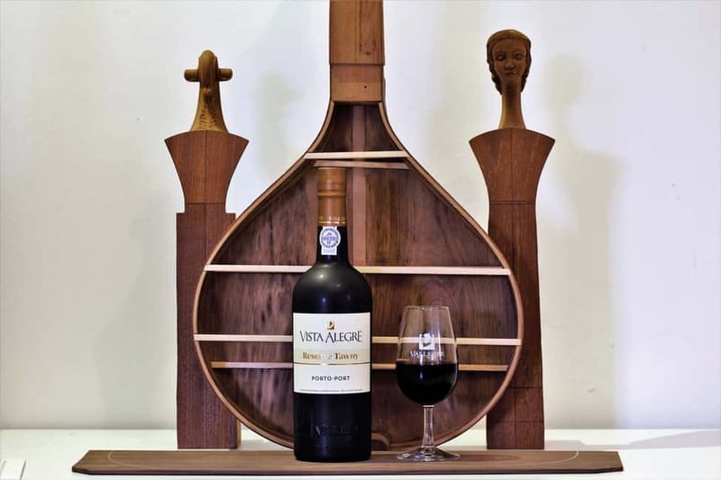 Porto: Authentic Fado Show, Port Wine & Handmade Instruments - The 60-minute show flow: explanations, live performance, and no big production noise