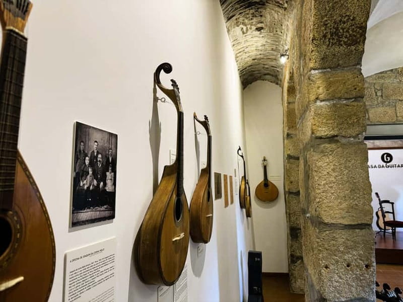 Porto: Authentic Fado Show, Port Wine & Handmade Instruments - Group size, sound, and seating: how the room affects your experience