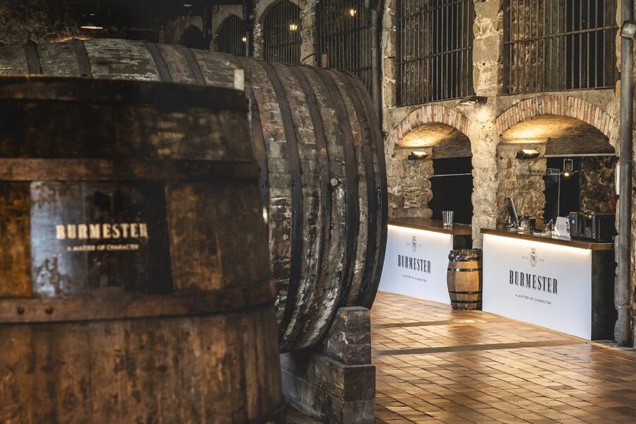 Porto: Burmester Cellar Tour with Tasting & Pairing Options - Price and value: how $25 buys an experience, not just a sip