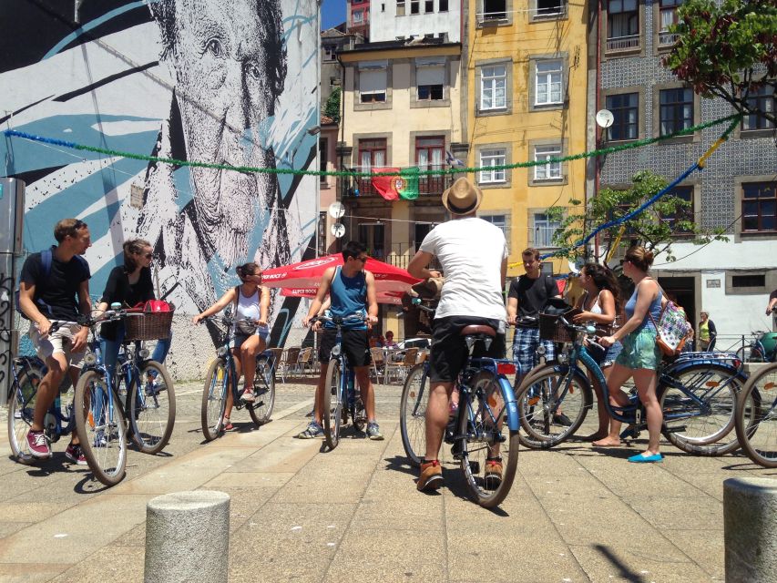 Porto: City Bike Rental - The Bike Setup: City Comfort, Helmets, Locks, and Mechanic Care